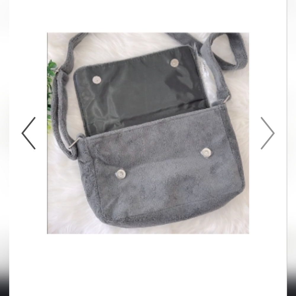 🩶🤍CHANEL Plush Gray Crossbody Bag with White Emblem, VIP Precision BAG.🩶💕 - Picture 2 of 13